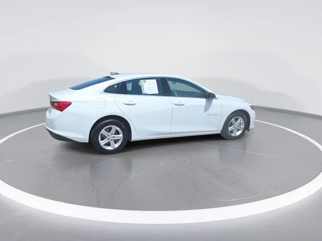 Used 2023 White Chevrolet LS image 9