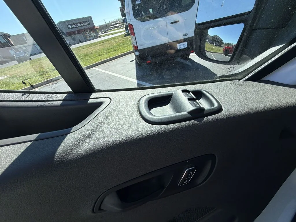 Used 2023 White Ford XLT image 13