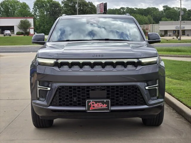 New 2026 Baltic-Gray Metallic Clear-Coat Exterior Paint Jeep Limited Altitude image 2