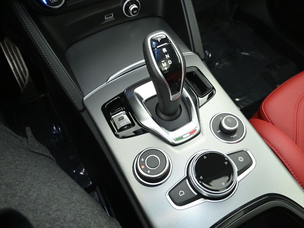 2026 ALFA ROMEO STELVIO - Image 13