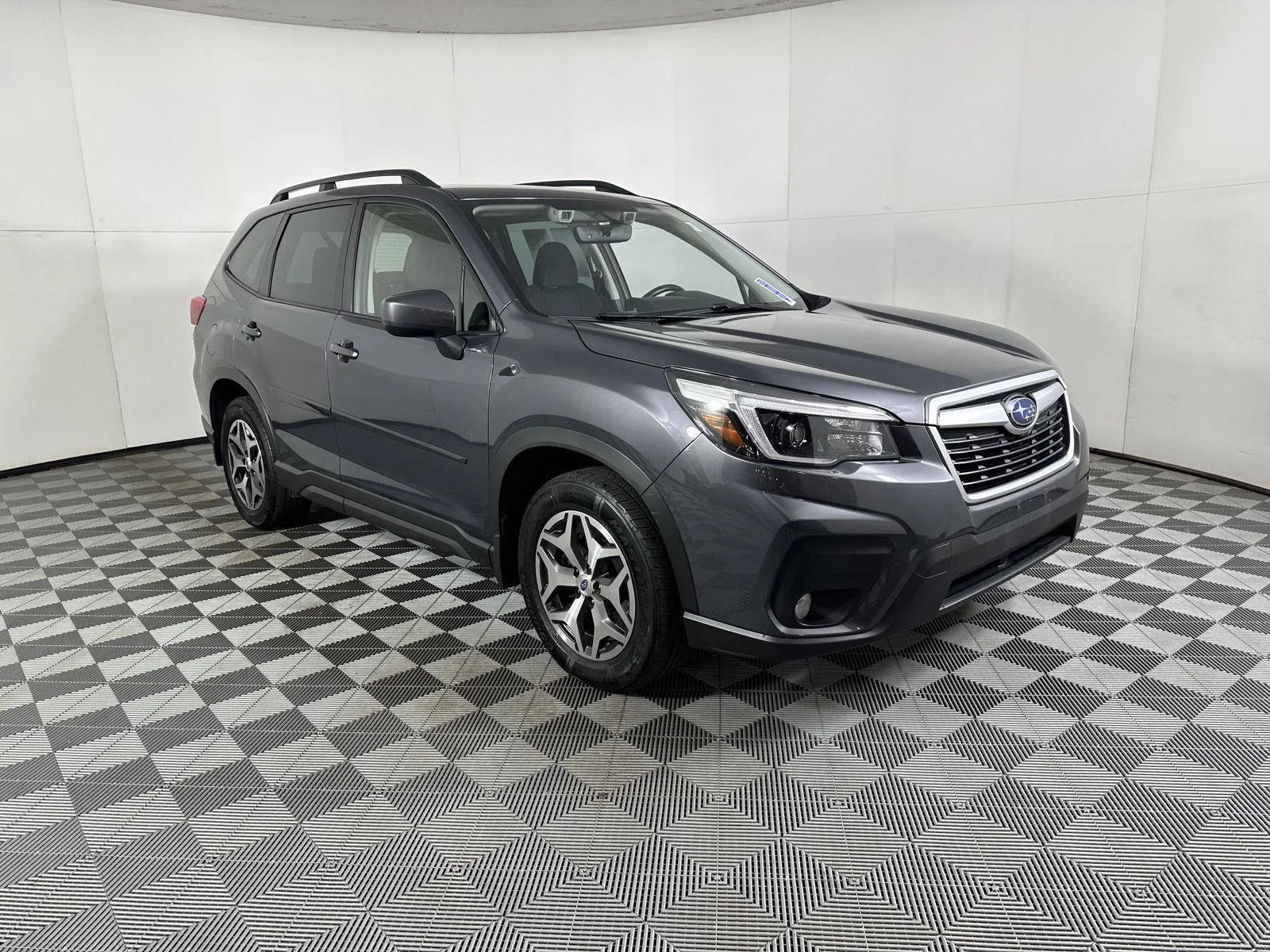Used 2021 Magnetite Gray Metallic Subaru Premium image 12