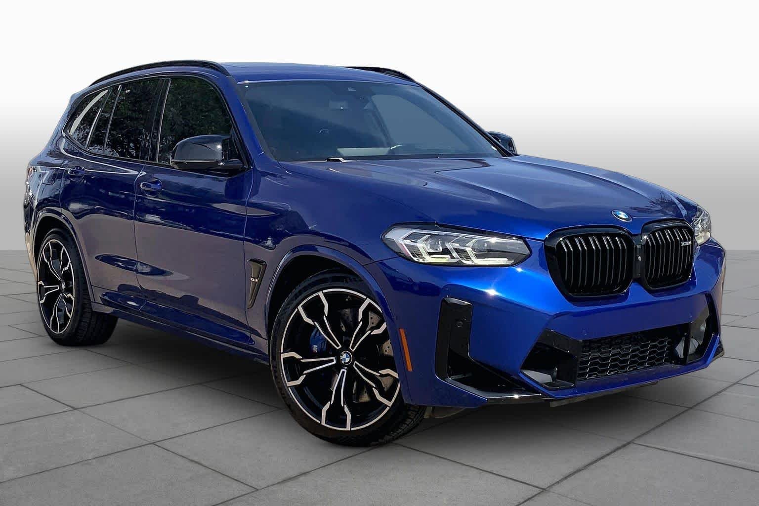 Used 2022 Marina Bay Blue Metallic BMW  image 3