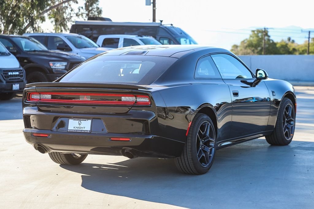 New 2026 Diamond Black Crystal Pearlcoat Dodge Scat Pack image 10
