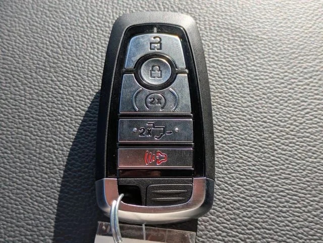 New 2026 Agate Black Metallic Ford Lariat® image 29