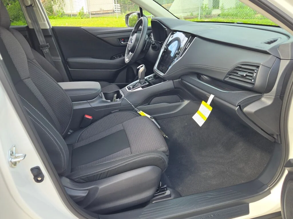 Certified Used 2025 White Subaru Premium image 7
