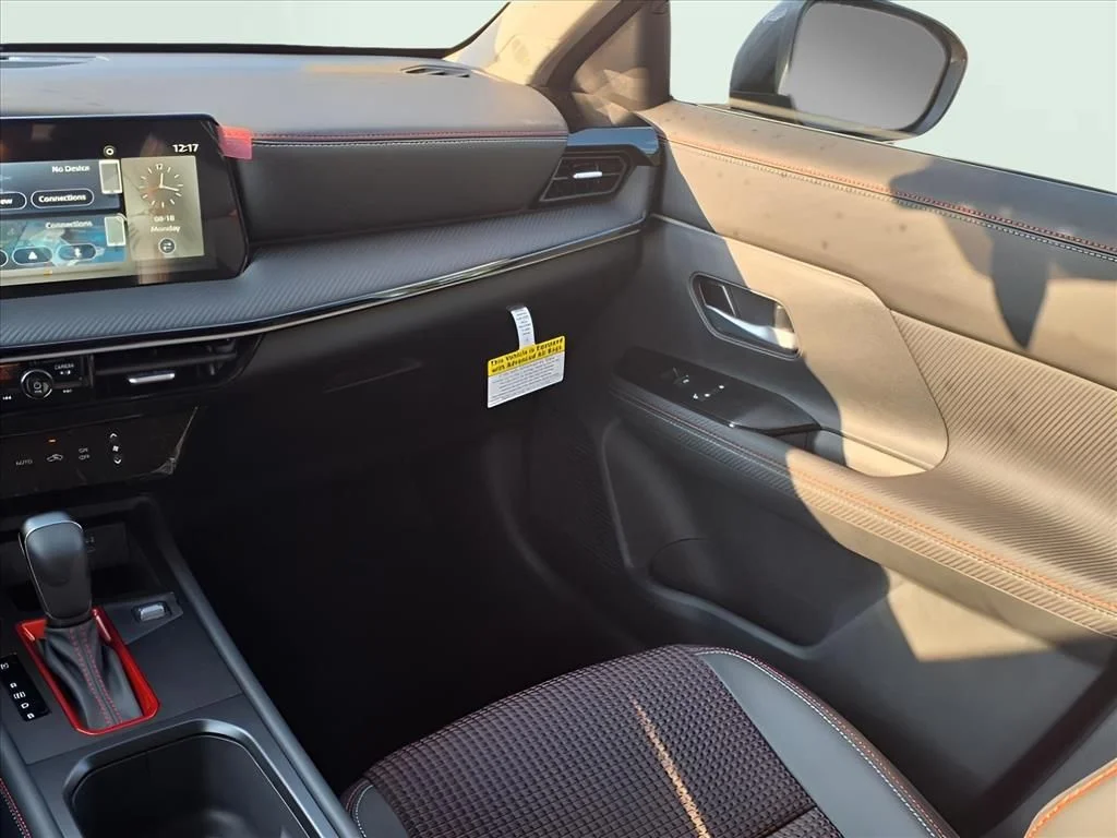 2025 Nissan Kicks SR - Photo 13