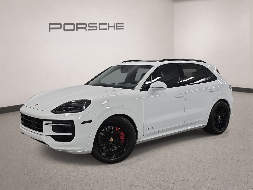 2025 Porsche Cayenne GTS