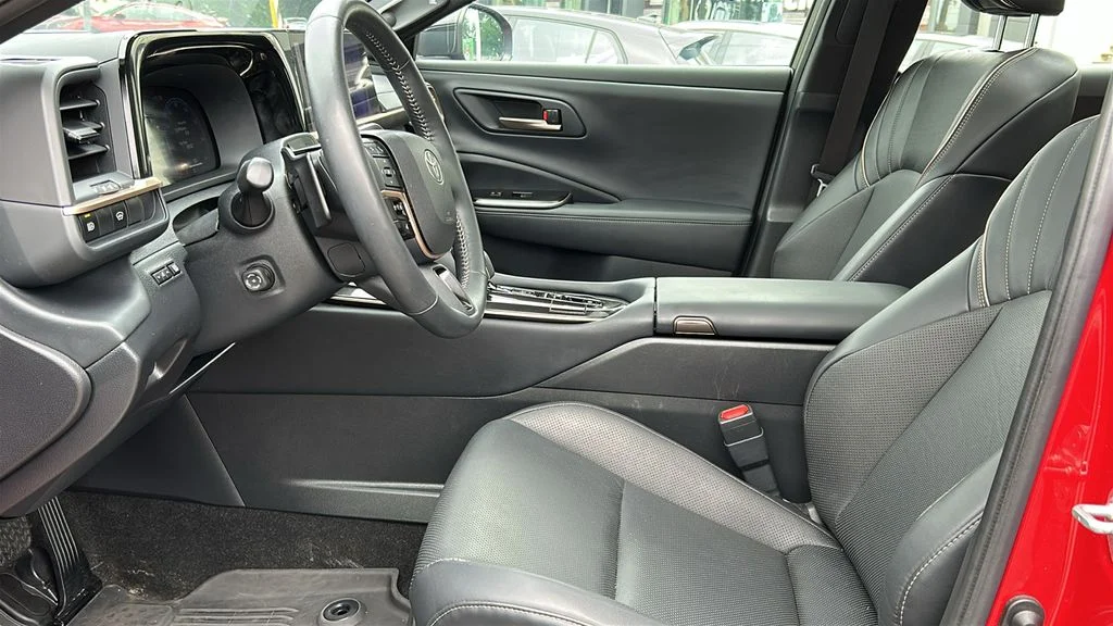 Used 2025 Red Toyota Platinum image 9