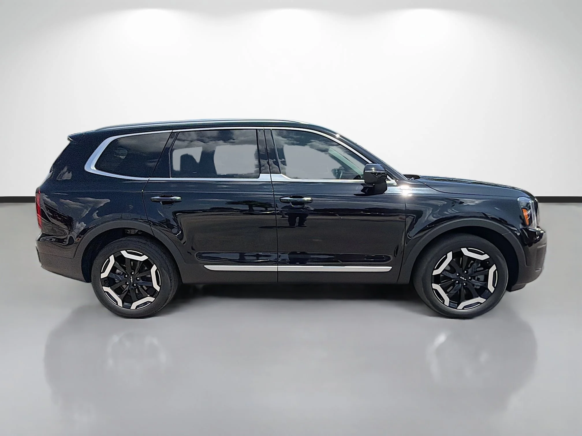 Used 2024 Ebony Black Kia S image 2