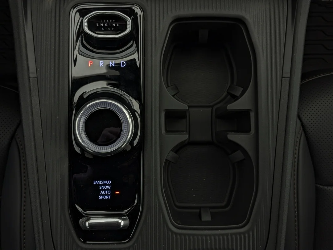 New 2026 Grey Jeep Limited - - 4x4 - 1.6L Turbo Hybrid - Uconnect 5 w/ 12.3 Screen & More! image 20