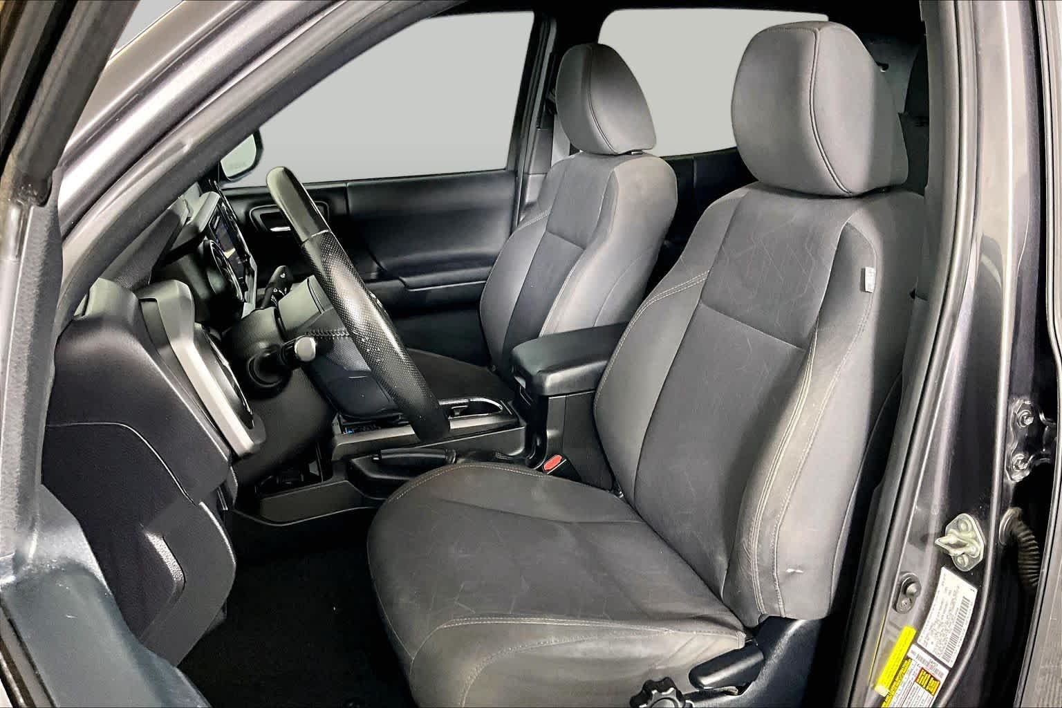 Pre-Owned 2016 Toyota Tacoma TRD Off Road