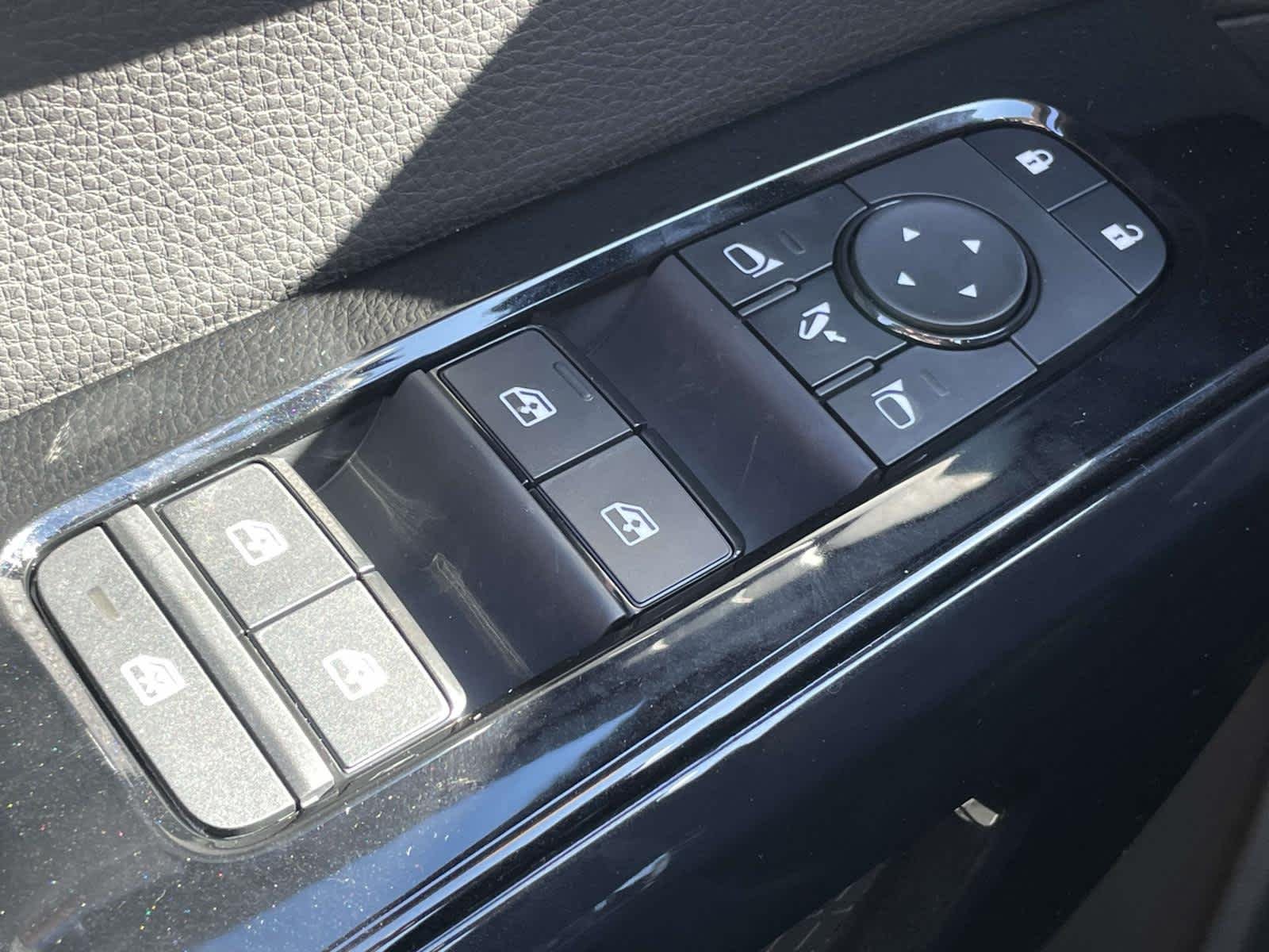 New 2026 Super Black Nissan Platinum image 30