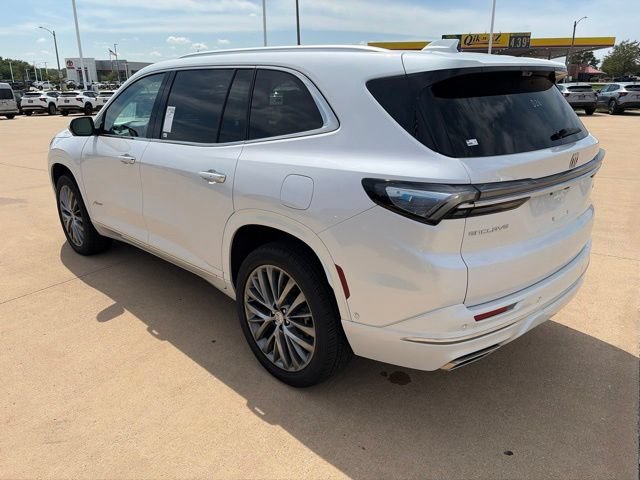 Used 2025 White Frost Tricoat Buick Avenir image 12