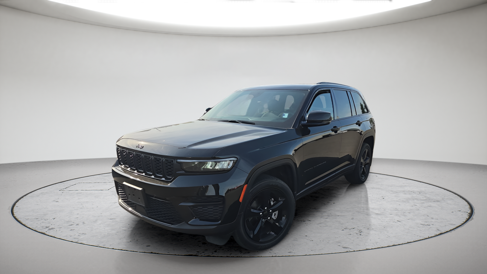 Used 2023 Diamond Black Jeep Altitude X image 1