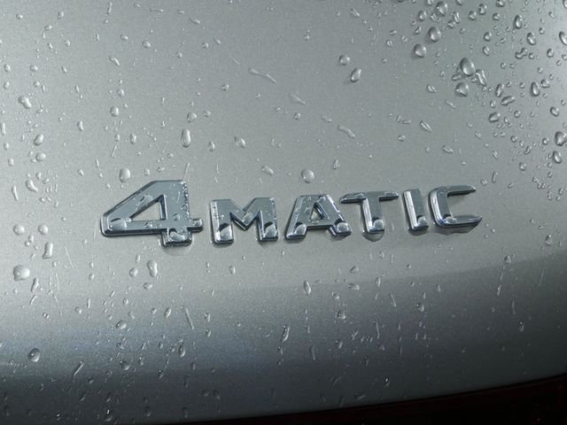Certified Used 2022  Mercedes-Benz GLC 300 image 10