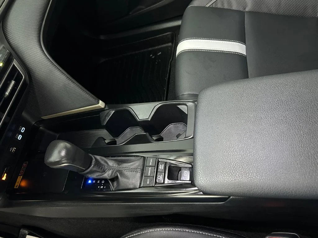 Used 2026  Toyota SE image 20