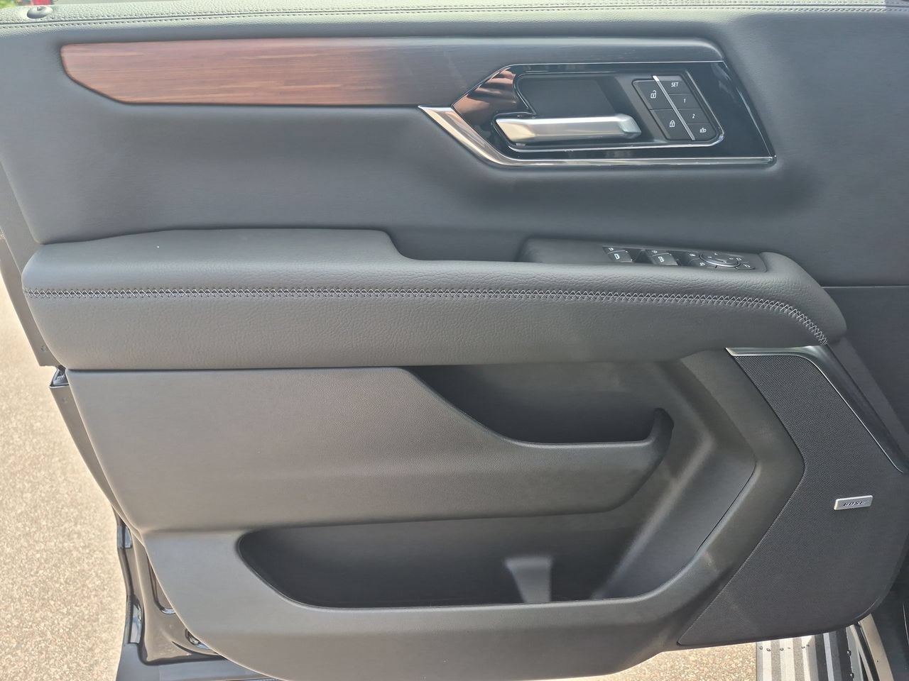 2026 GMC Yukon Denali - Photo 22