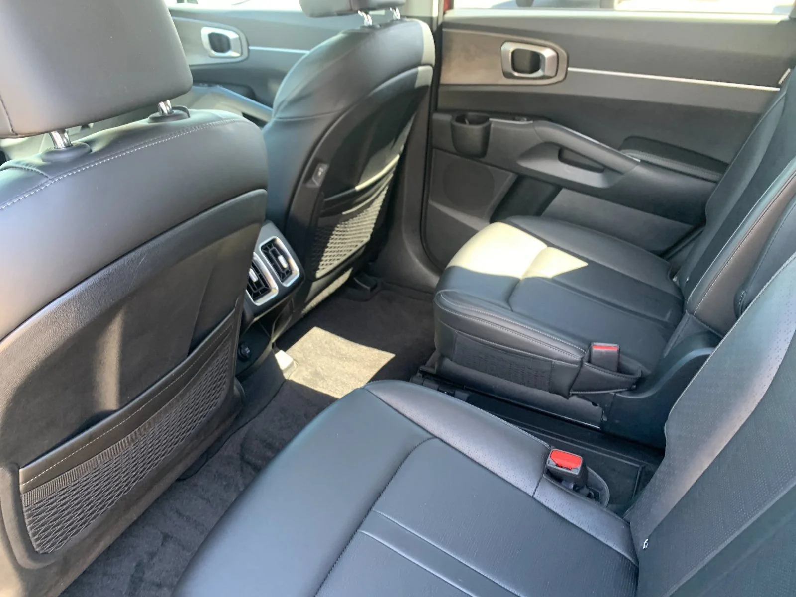 Used 2024 Red Kia X-Line EX image 13