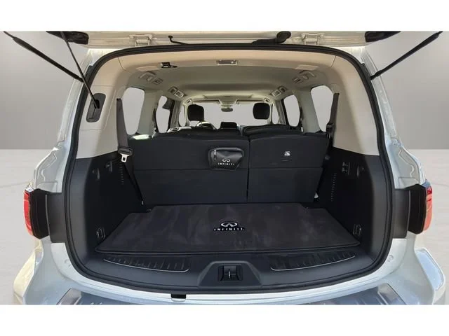 Used 2023 White INFINITI PREMIUM SELECT AWD image 32