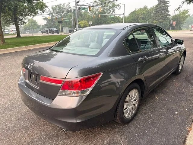 Used 2012 Silver Honda LX image 8
