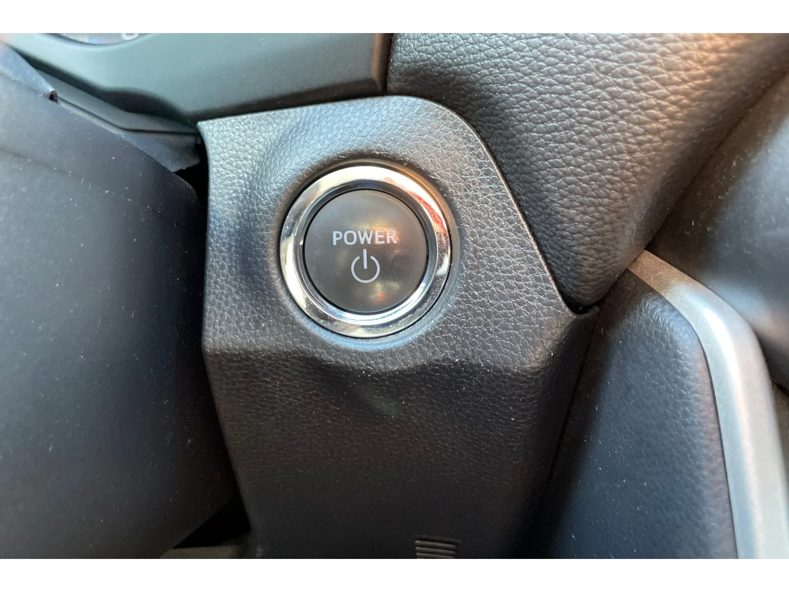 Used 2024 Midnight Black Metallic Toyota Hybrid XLE Premium image 34
