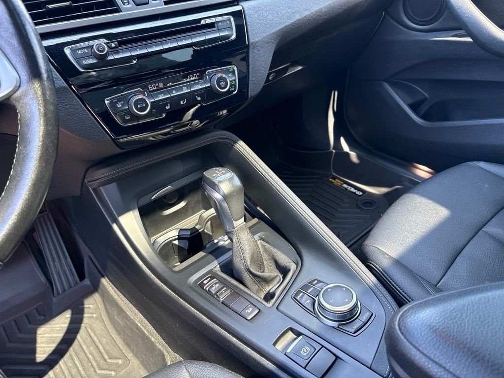Used 2018 Jet Black BMW xDrive28i image 22