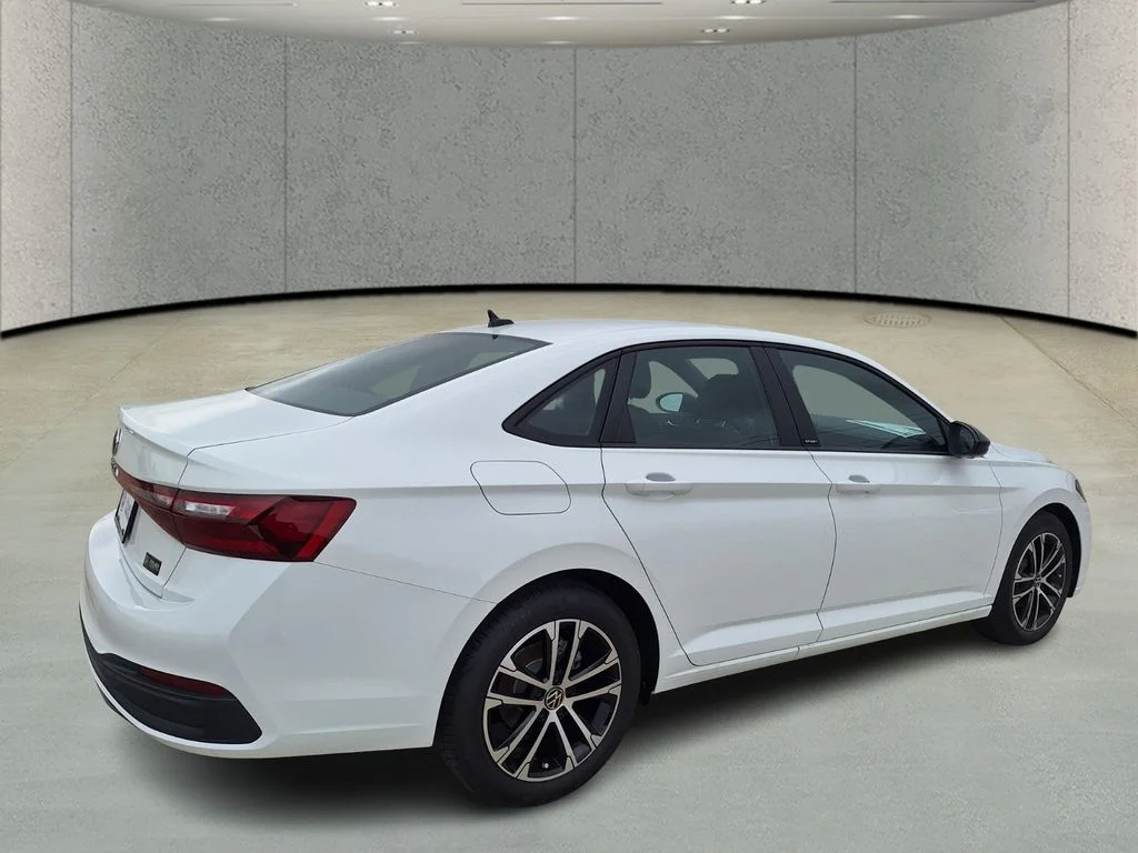 New 2026 White Volkswagen 1.5T Sport image 5