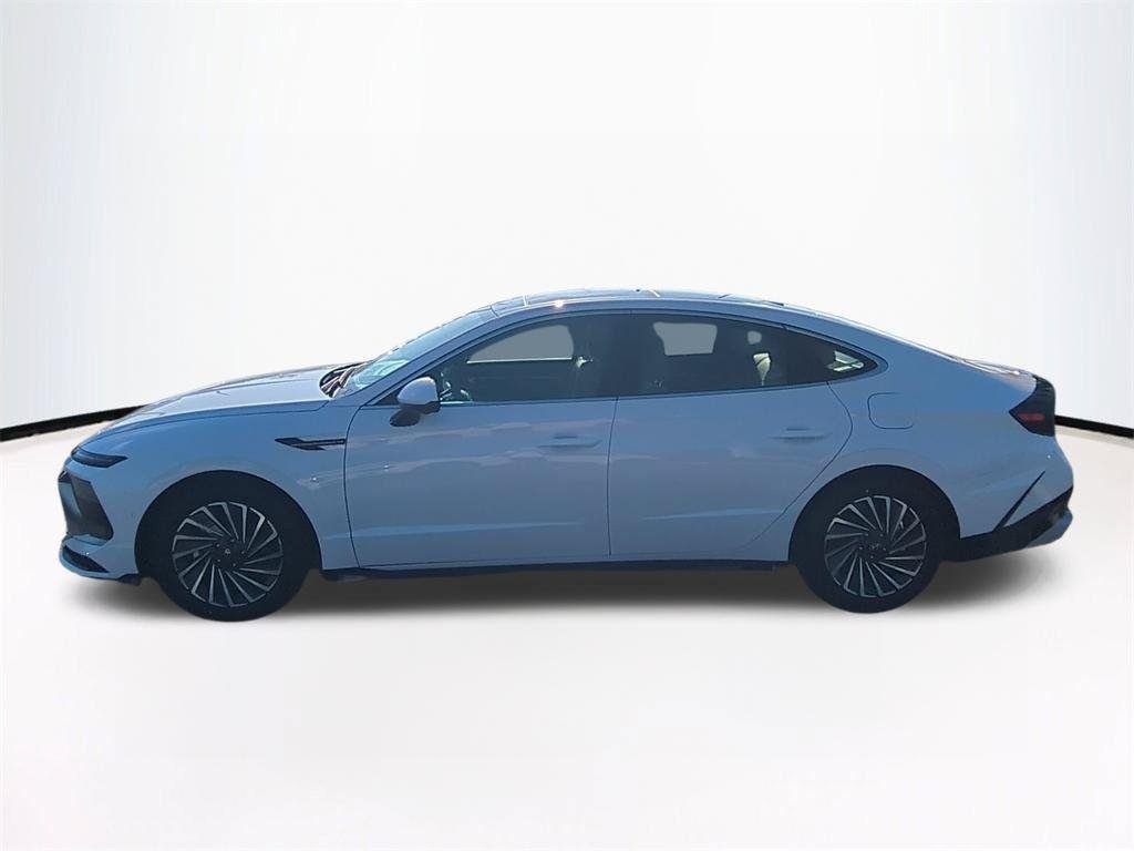 New 2026 White Hyundai Limited image 8