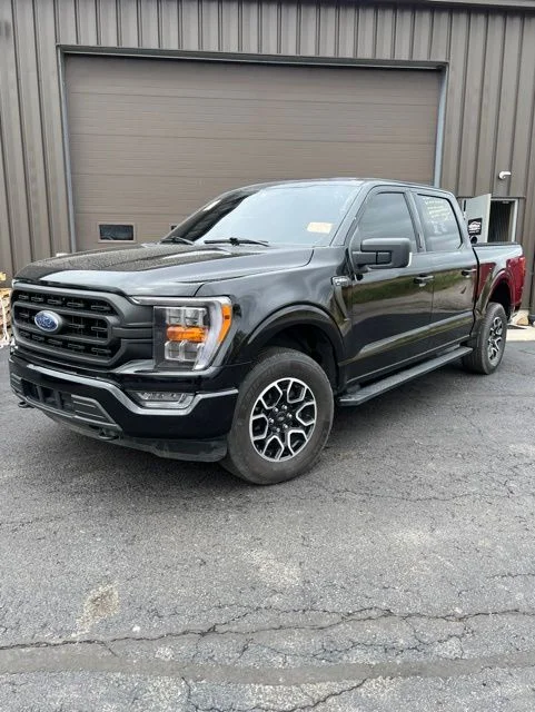 Used 2023 Black Ford XLT image 1