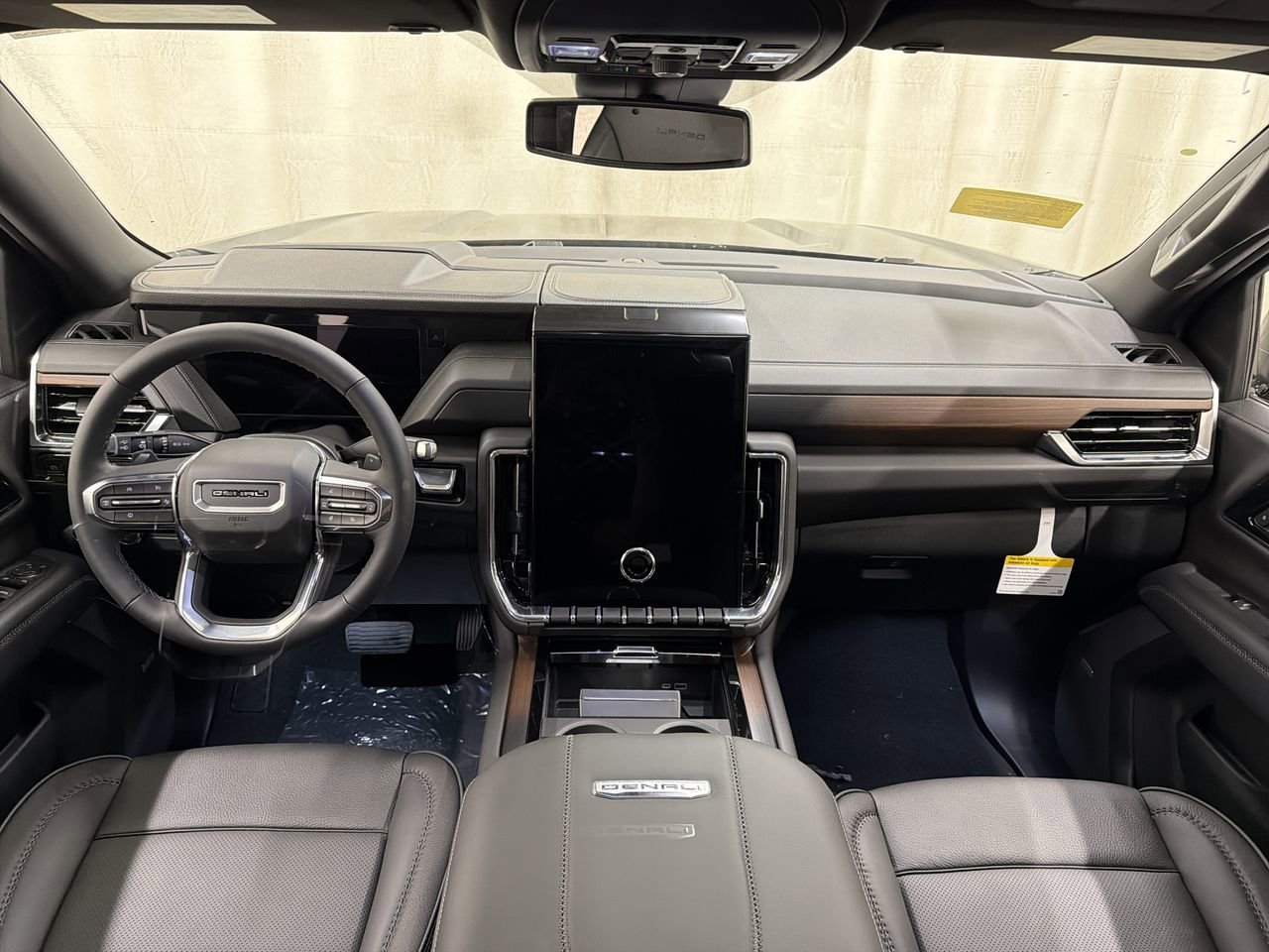 2026 GMC Yukon XL Denali - Photo 13