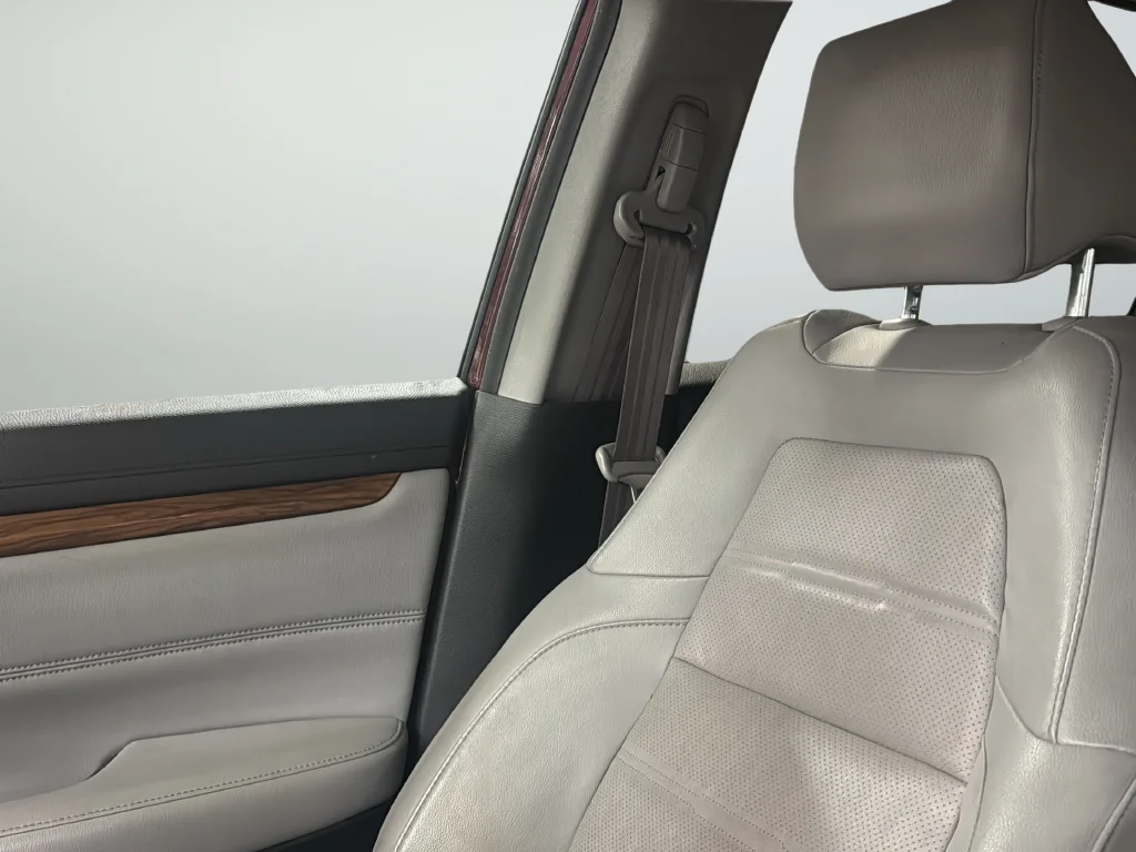 Used 2019 Red Honda EX-L image 32