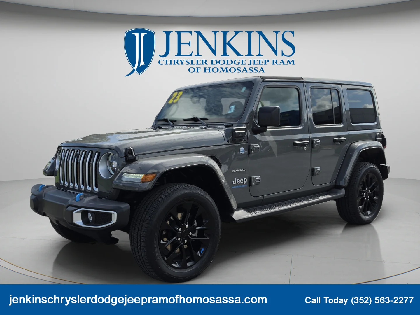 Used 2023 Sting-Gray Clearcoat Jeep Sahara image 10