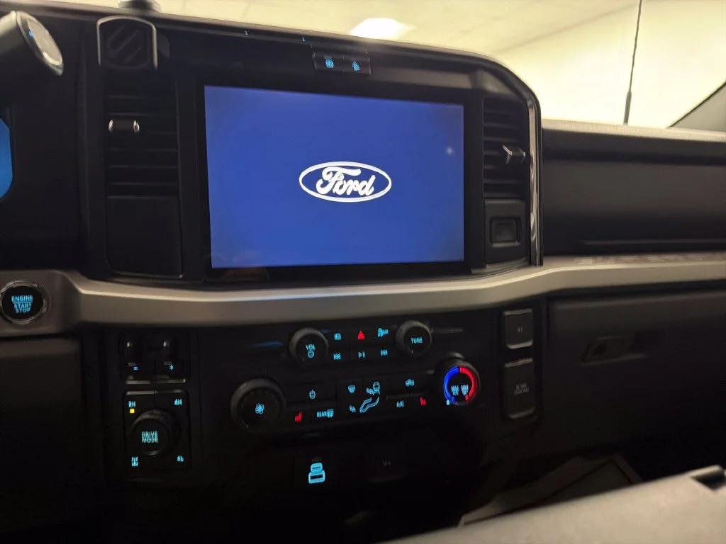 Used 2025 Race Red Ford XLT image 17