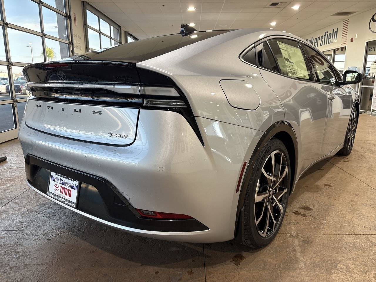2026 Toyota Prius Plug-in Hybrid XSE - Photo 2