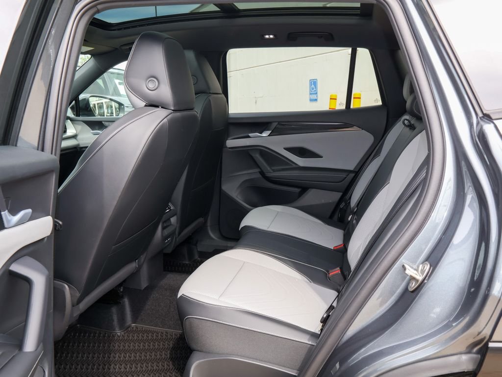 New 2026 Silver Volkswagen 2.0T SE R-Line Black image 16