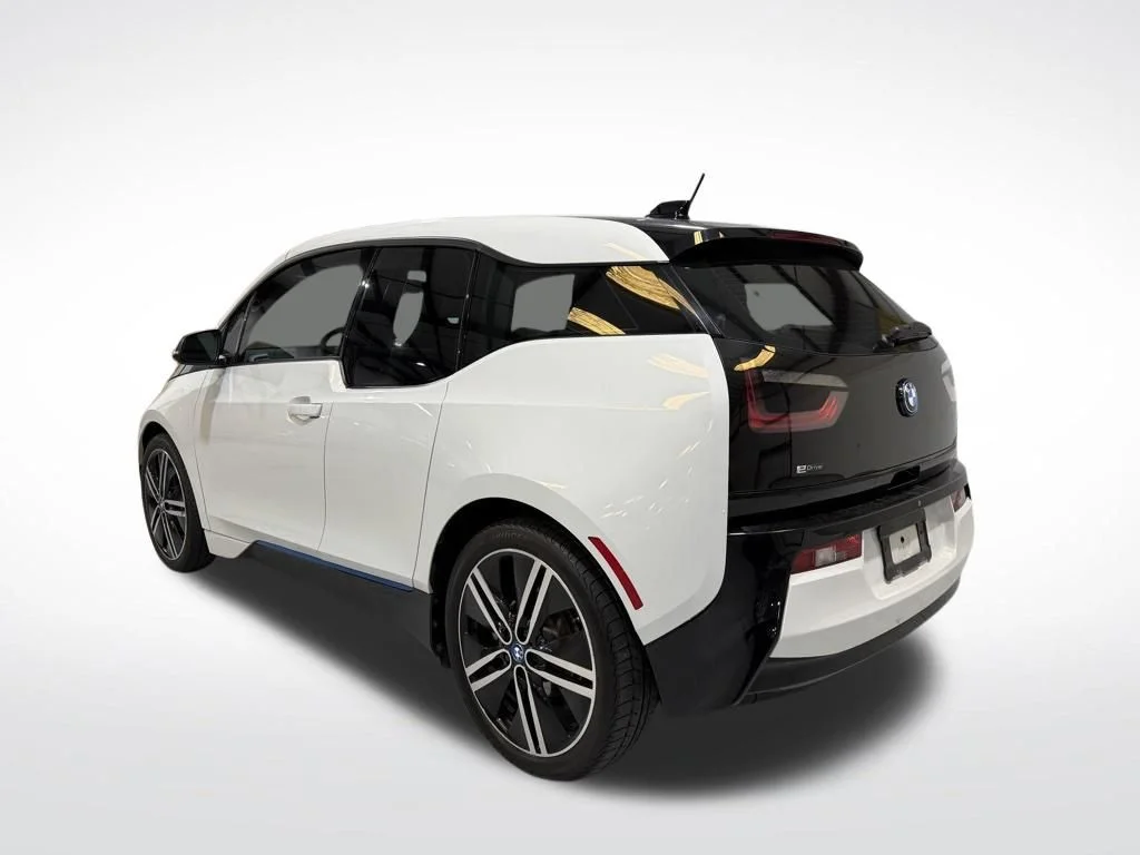 Used 2016 White BMW with Range Extender image 9