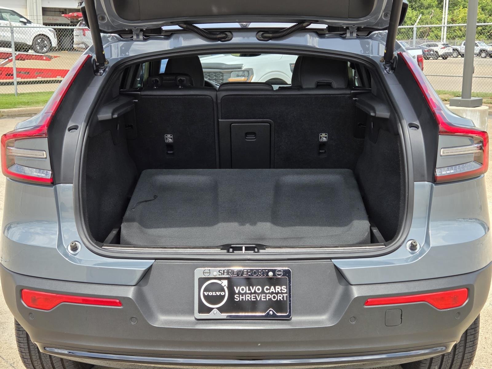 Used 2023 Thunder Gray Metallic Volvo Ultimate image 10