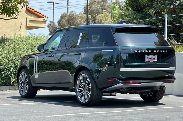 New 2026 British Racing Green Land Rover Autobiography image 3
