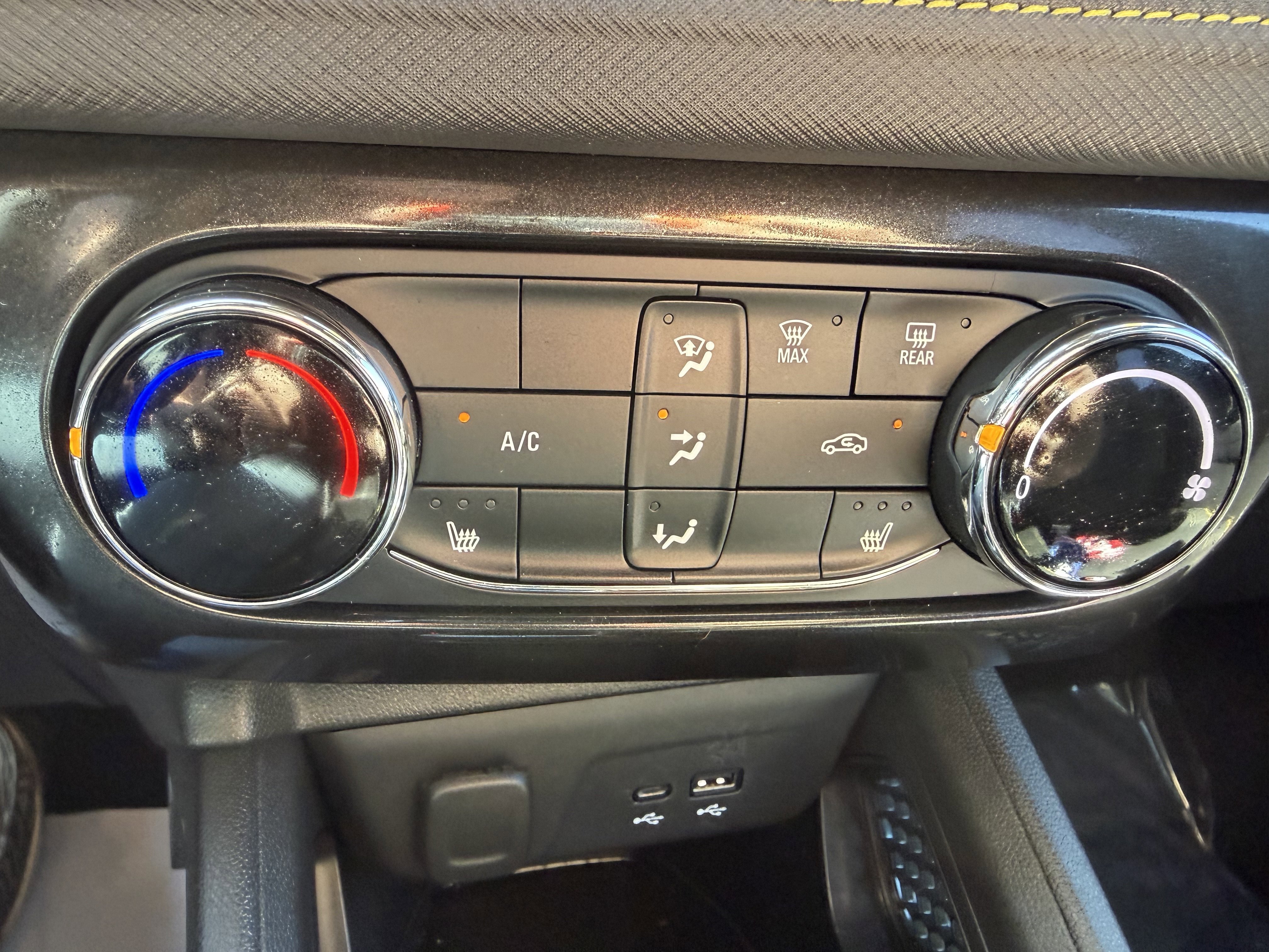 Used 2024 Green Chevrolet ACTIV image 18