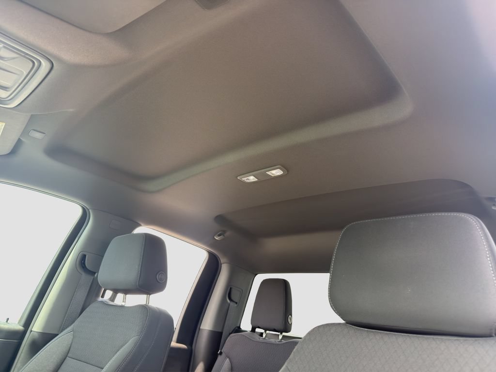 Used 2021 SUMMIT WHITE Chevrolet LT image 34