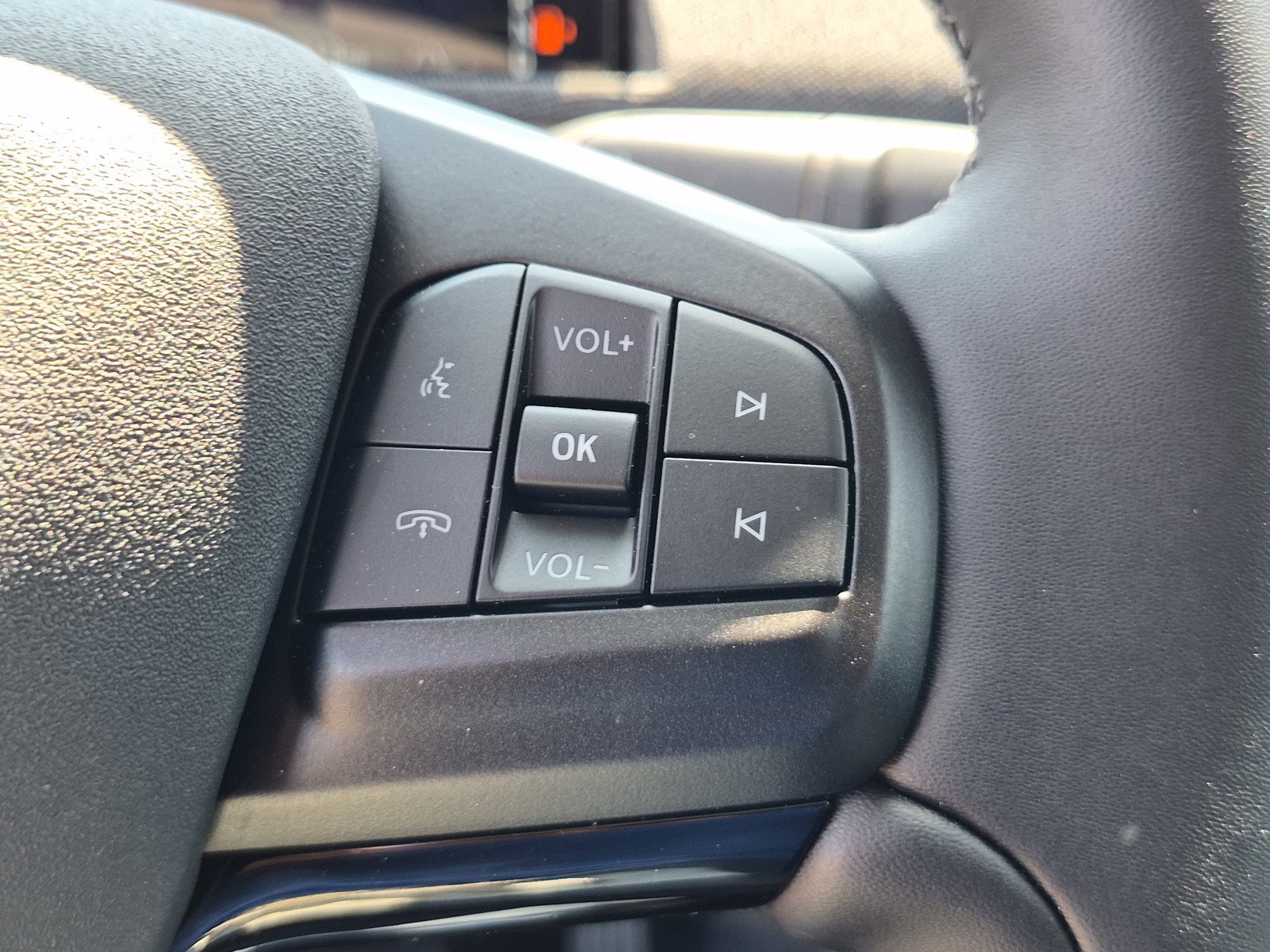 New 2026 Velocity Blue Metallic Ford Premium image 26