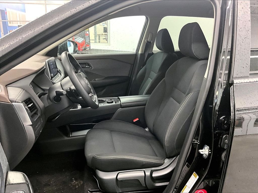 Used 2023 Black Nissan S image 10