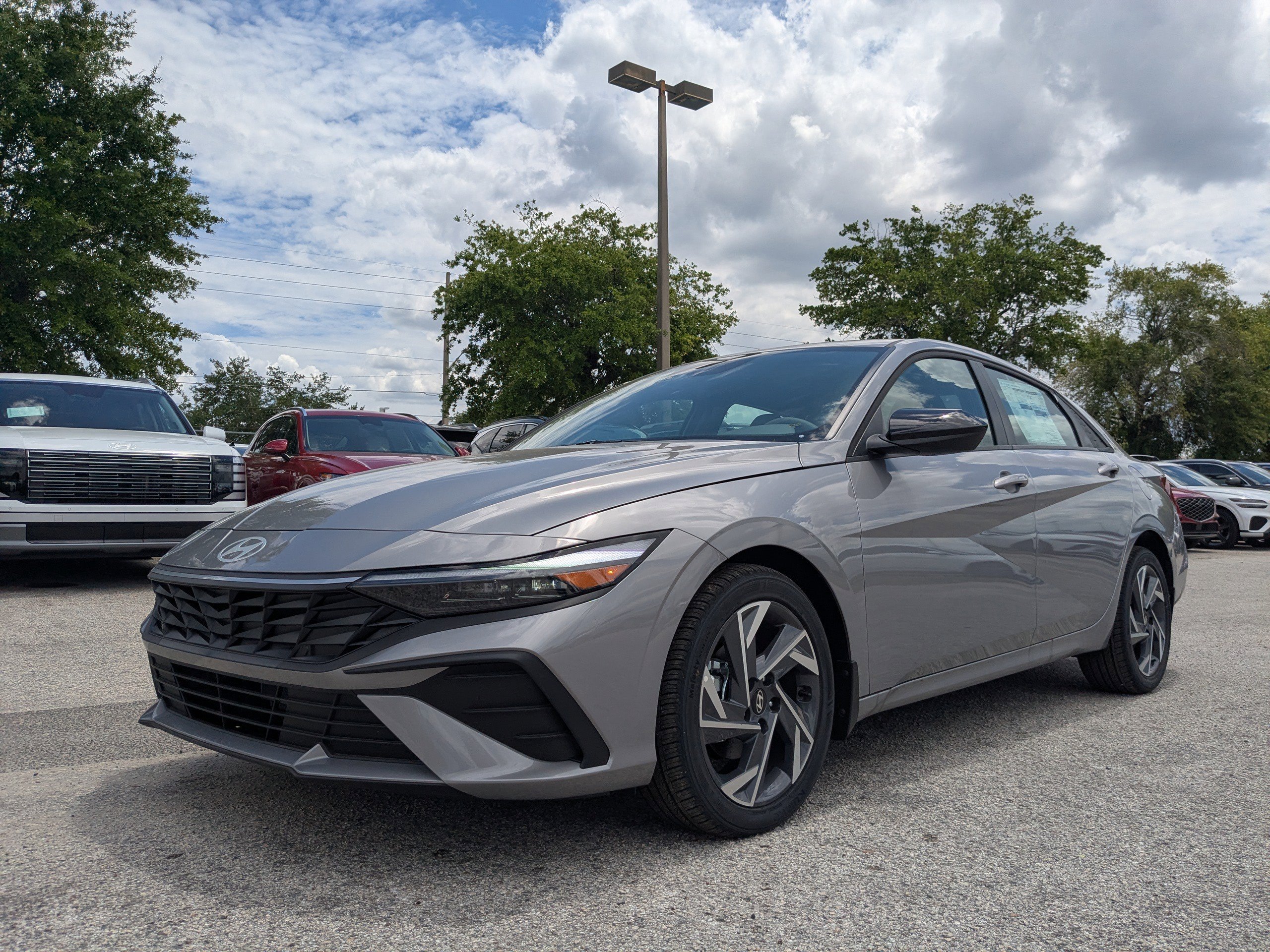 New 2025 Fluid Metal Hyundai SEL Sport image 9