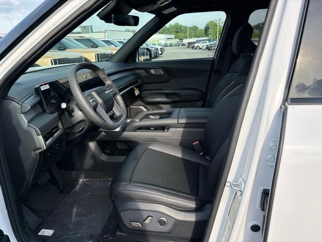 New 2027 Glacial White Pearl Kia S image 14