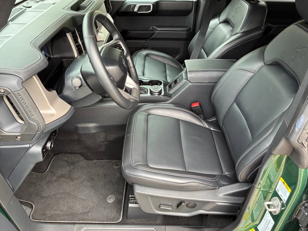 Used 2025 Green Ford Outer Banks image 15
