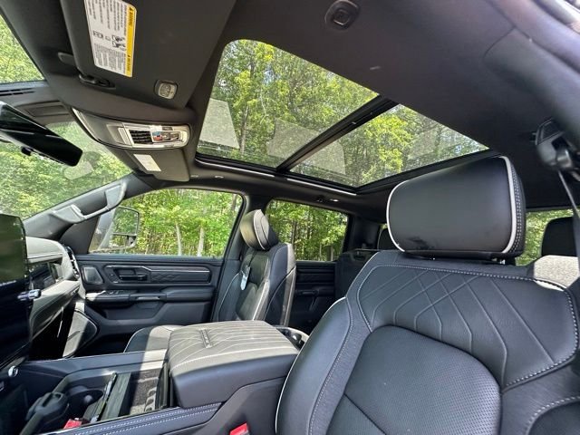 New 2026 Diamond Black Crystal Pearl-Coat Exterior Paint RAM Limited image 22