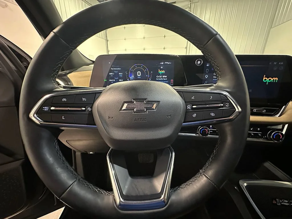 Used 2025 Mosaic Black Metallic Chevrolet ACTIV image 37