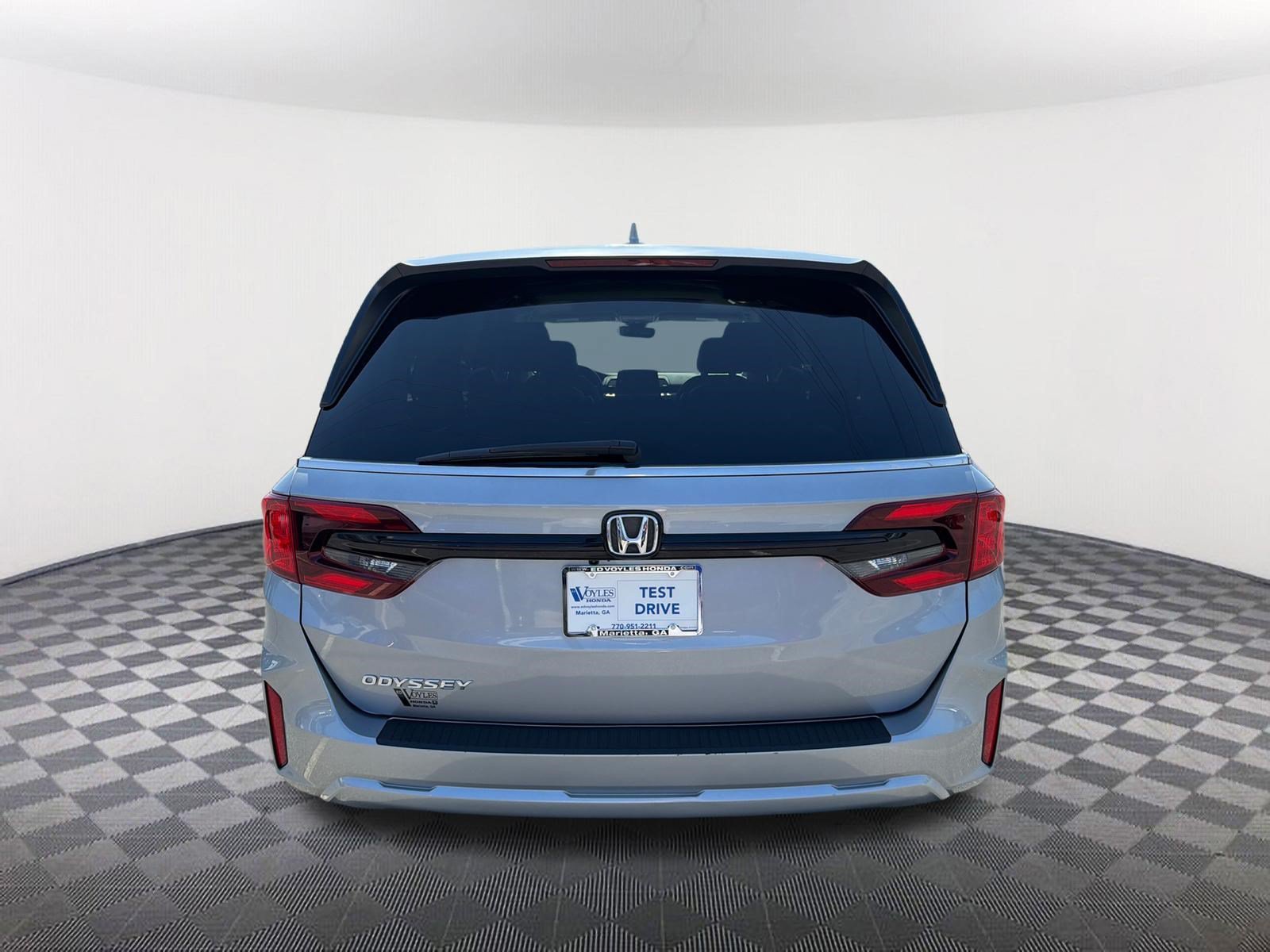 Certified Used 2025 Solar Silver Metallic Honda EX-L image 6