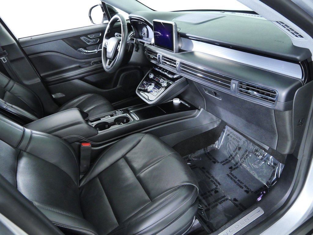 Used 2020 Silver Lincoln Standard image 19