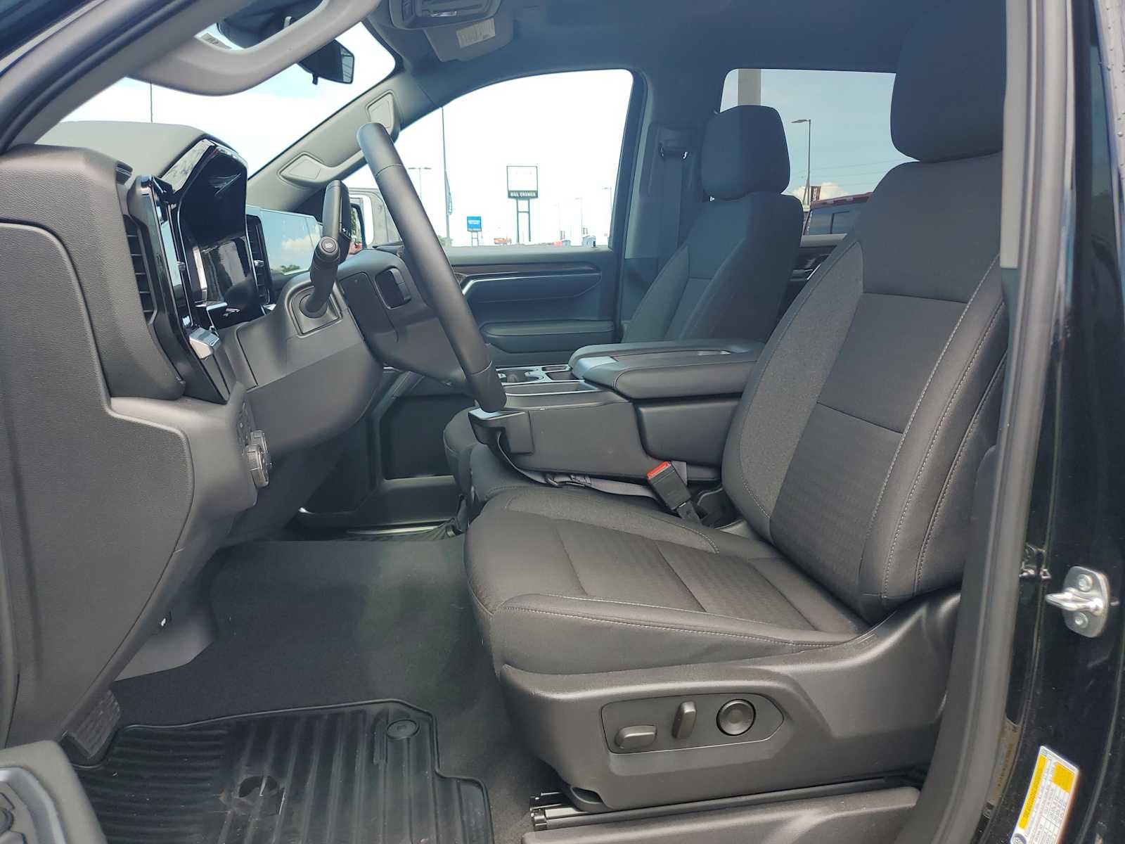 2026 Chevrolet Silverado 1500 LT - Photo 13